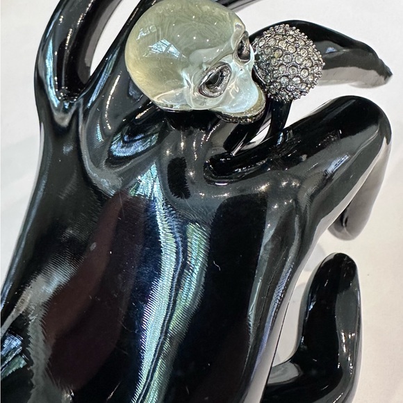 🆕 Alexis Bittar Skull Ring Swarovski Crystal Gun Metal Size 6.5 - Picture 7 of 8